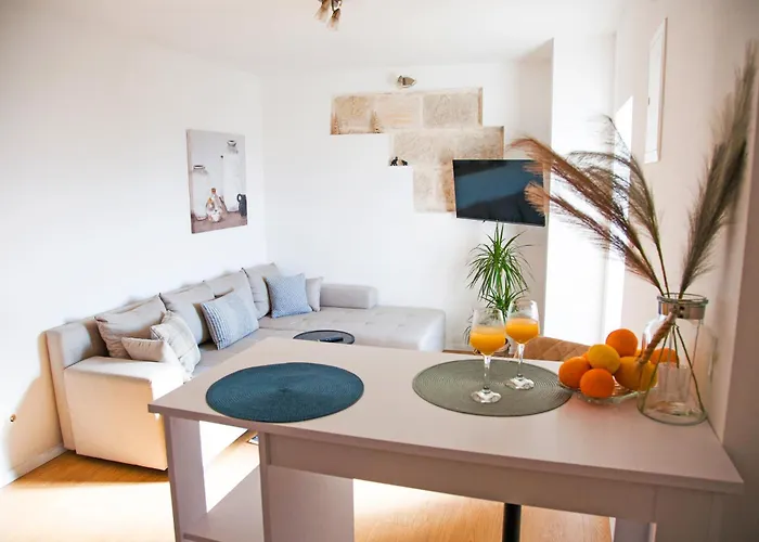 Actor Apartment